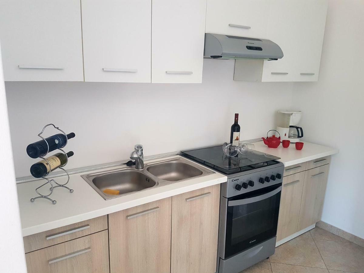 Alda Apartment พูลา ภายนอก รูปภาพ