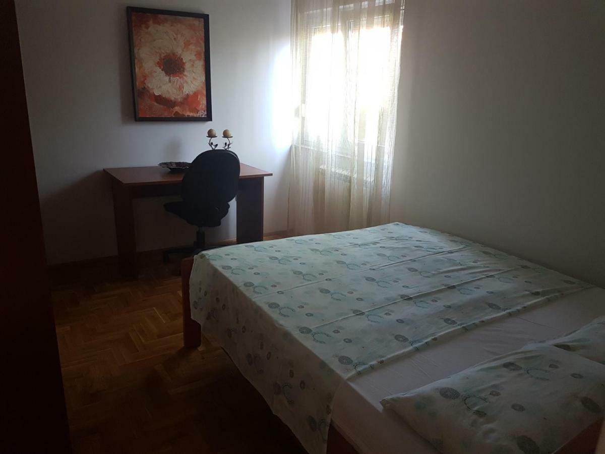 Alda Apartment พูลา ภายนอก รูปภาพ